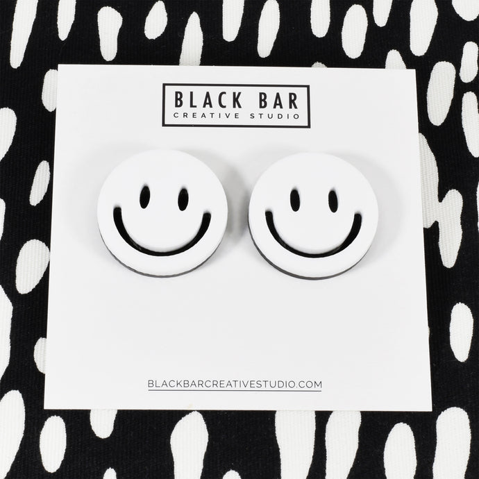 HAPPY FACE STUD EARRINGS - Available in various colors